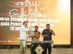 Tasming Hamid Didampingi Ketua DPRD Serahkan LKPD 2025 di Makassar