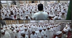 Lautan Putih Penuhi Masjid Nurul Huda, Safari Subuh Majelis Syuhada Parepare Kian Menggelora: Bagaikan Malaikat Subuh