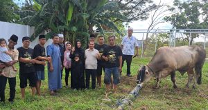 Ketulusan Berbagi di Hari Raya, H. Surianto AM Salurkan Puluhan Hewan Kurban untuk Kaum Duafa di Ajatappareng